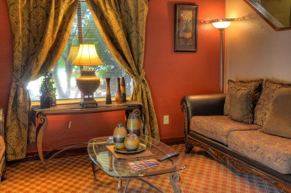 Smoky Mountain Inn & Suites Cherokee Esterno foto