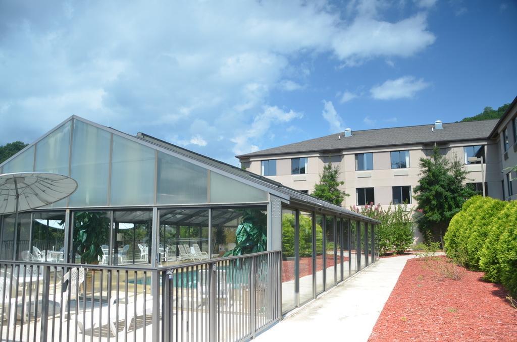 Smoky Mountain Inn & Suites Cherokee Esterno foto