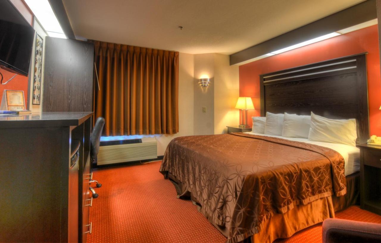 Smoky Mountain Inn & Suites Cherokee Esterno foto