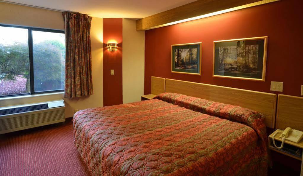 Smoky Mountain Inn & Suites Cherokee Esterno foto